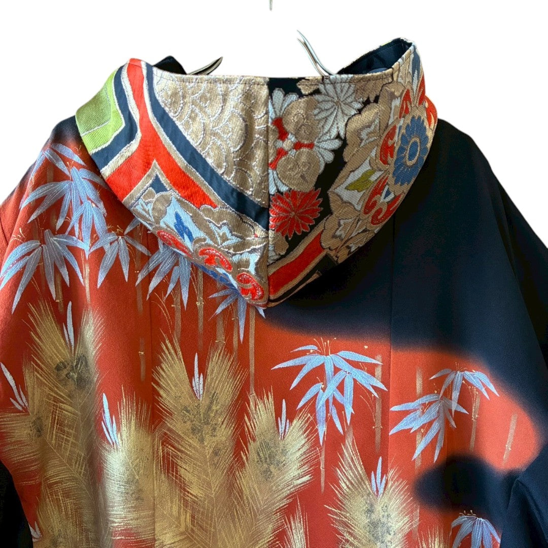 Kurotomesode & Obi Reconstructed Hoodie with Bamboo & Pine Pattern One-of-a-kind Unisex zivun