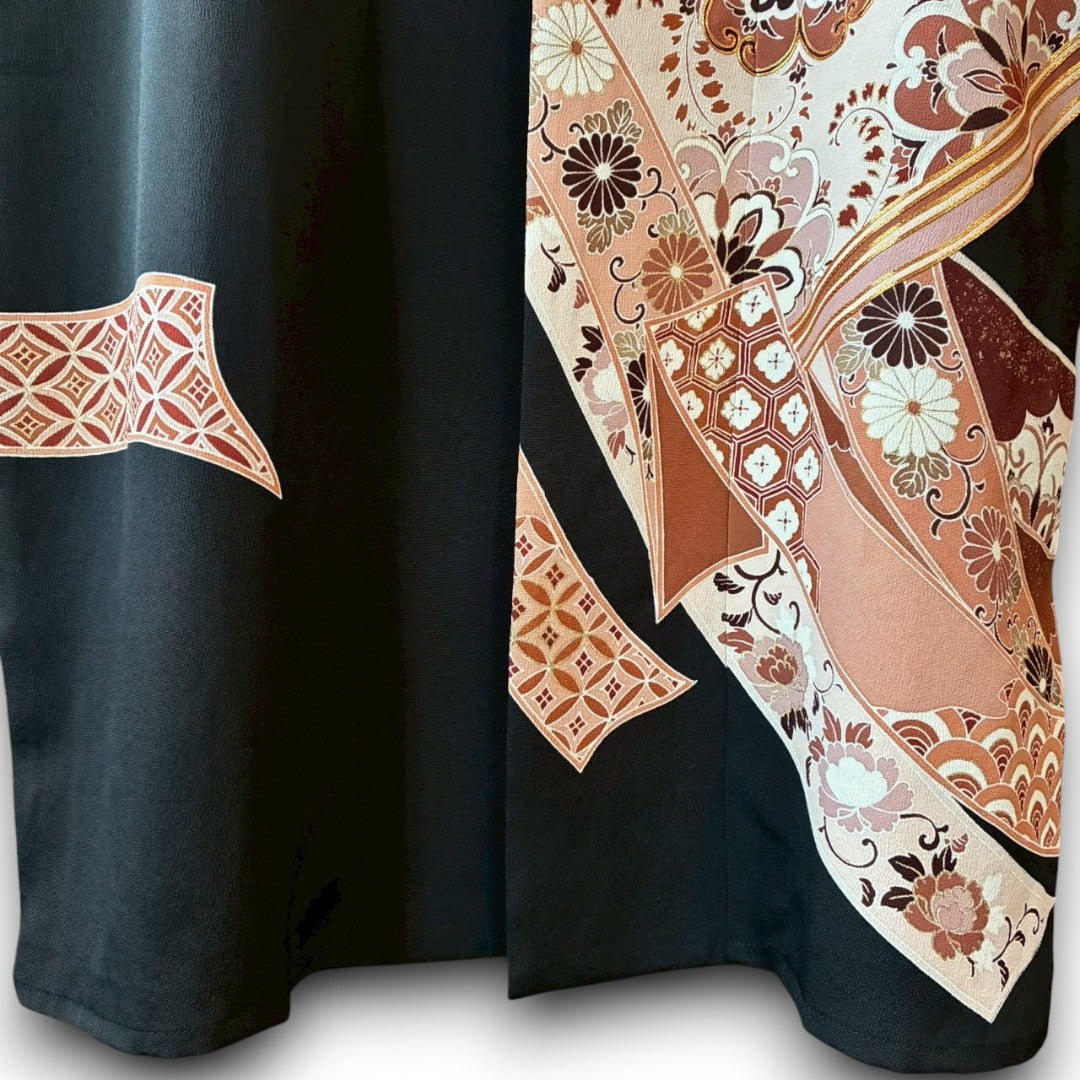 Remade Kuro-Tomesode Gown Coat with Traditional Japanese Patterns – One-of-a-Kind