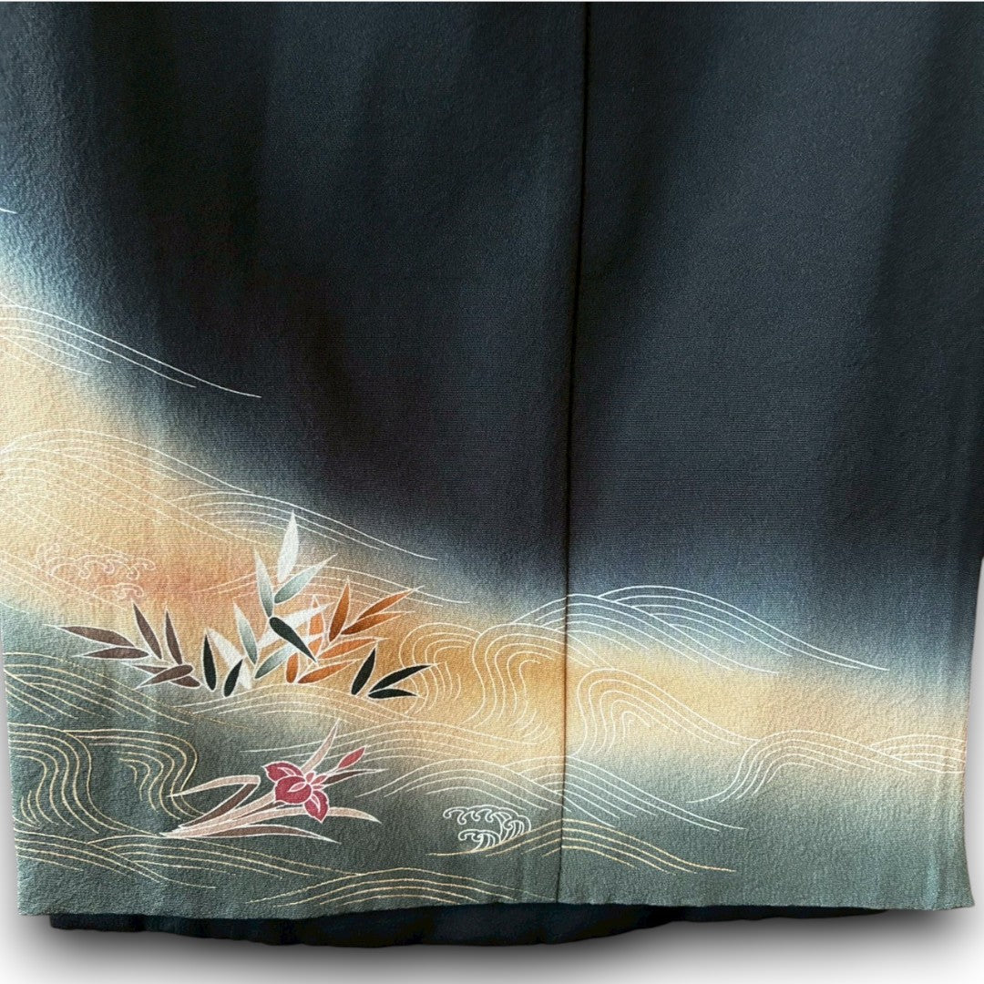 Remade Silk Scarf from Kurotomesode Kimono – Japanese Embroidery | mukafu Reconstructed