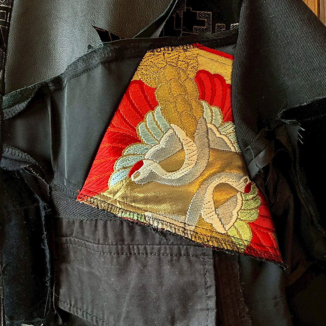 Kurotomesode × Mixed Materials Reconstructed Long Coat Leather Denim & Obi Patchwork One-of-a-kind Unisex zivun