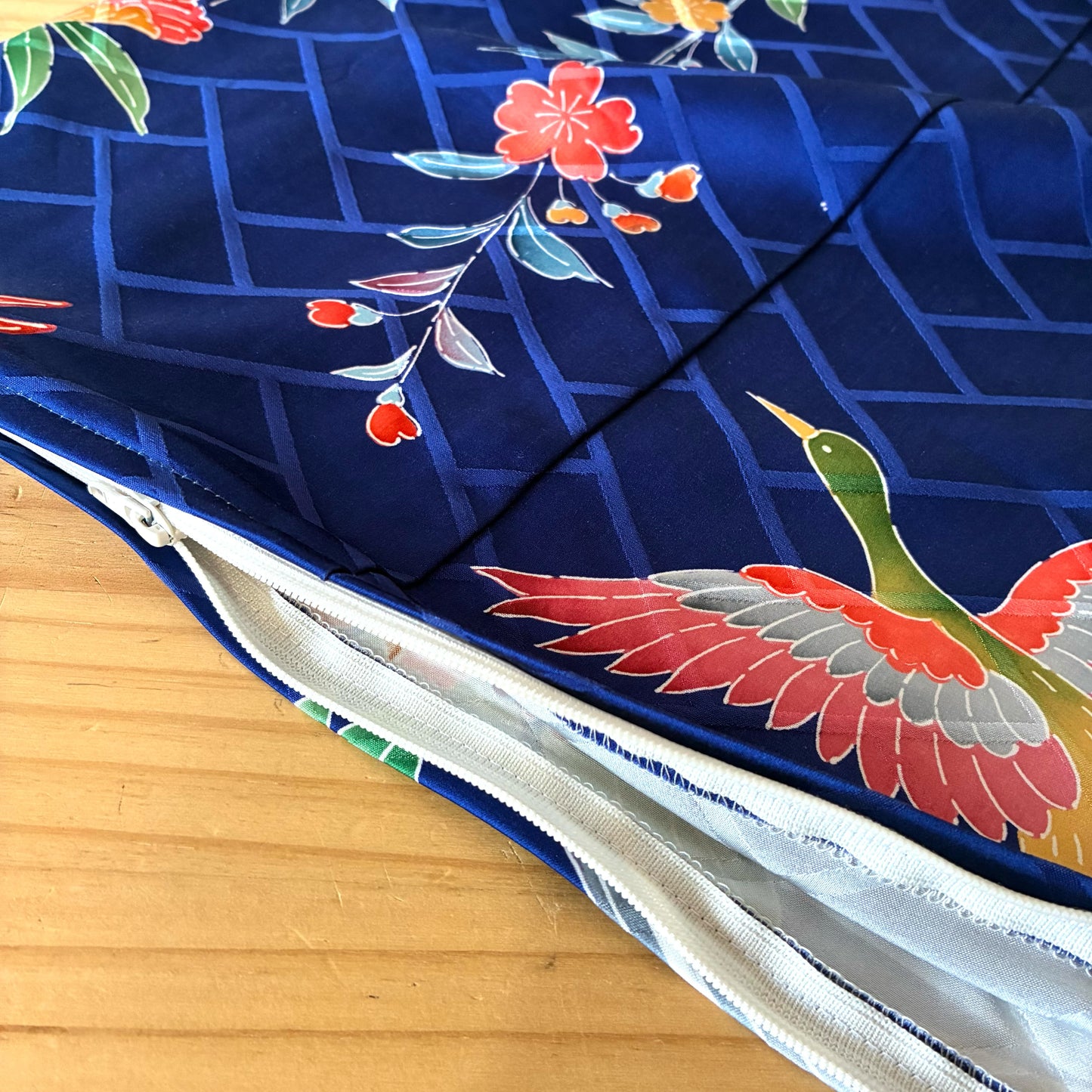 zivun Remade Furisode Cushion Cover | Japanese Pattern Interior One-of-a-Kind Floral x Crane Motif 45x45cm【OLD FLIP】