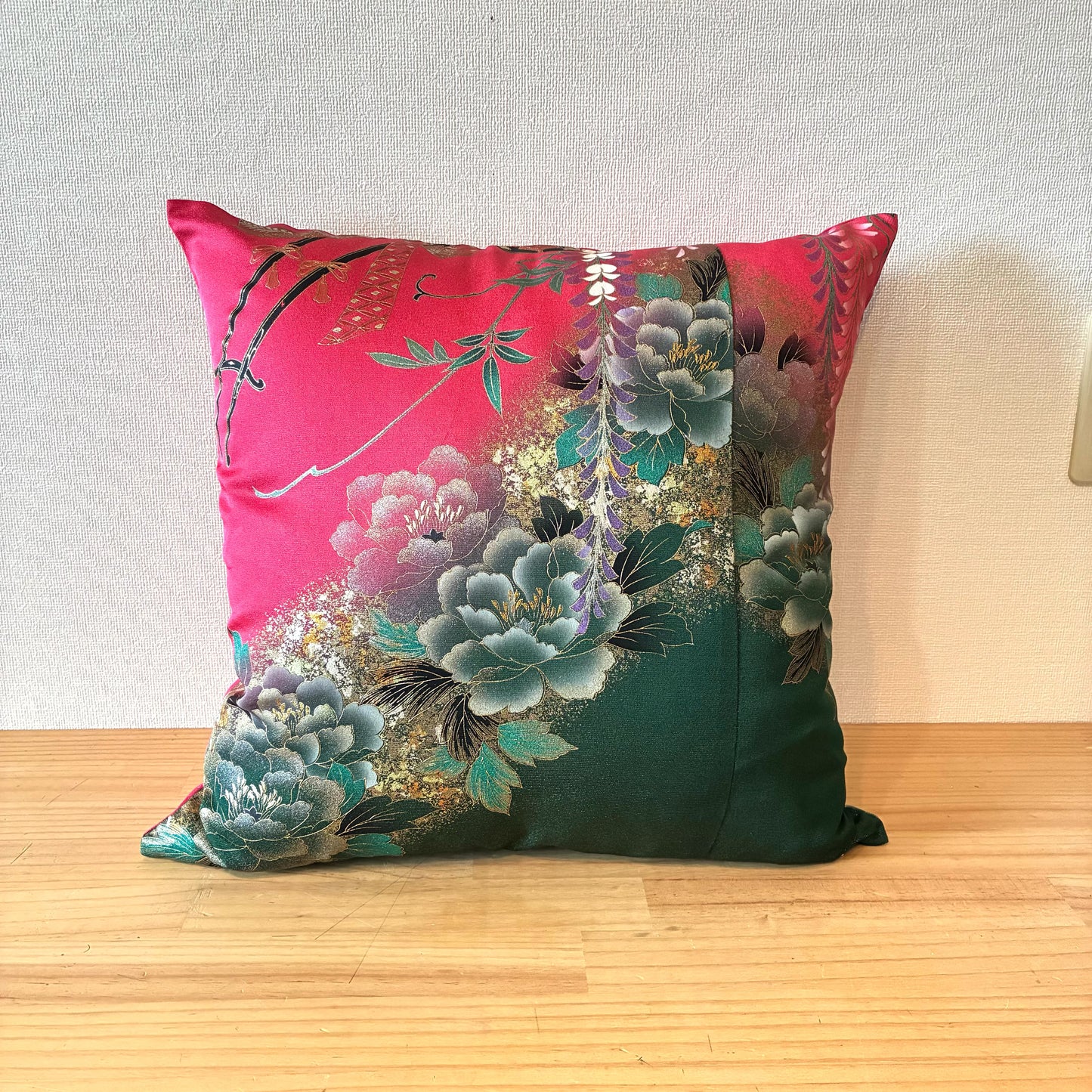 zivun 振袖再構築クッションカバー｜鶴×牡丹 和柄インテリア 一点物 45×45cm【OLD FLIP】