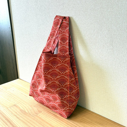 Túi tái chế kimono Zivun | Họa tiết sóng biển màu đỏ, phong cách Nhật Bản hiện đại, hàng độc nhất, túi phụ 32x26cm [OLD FLIP]