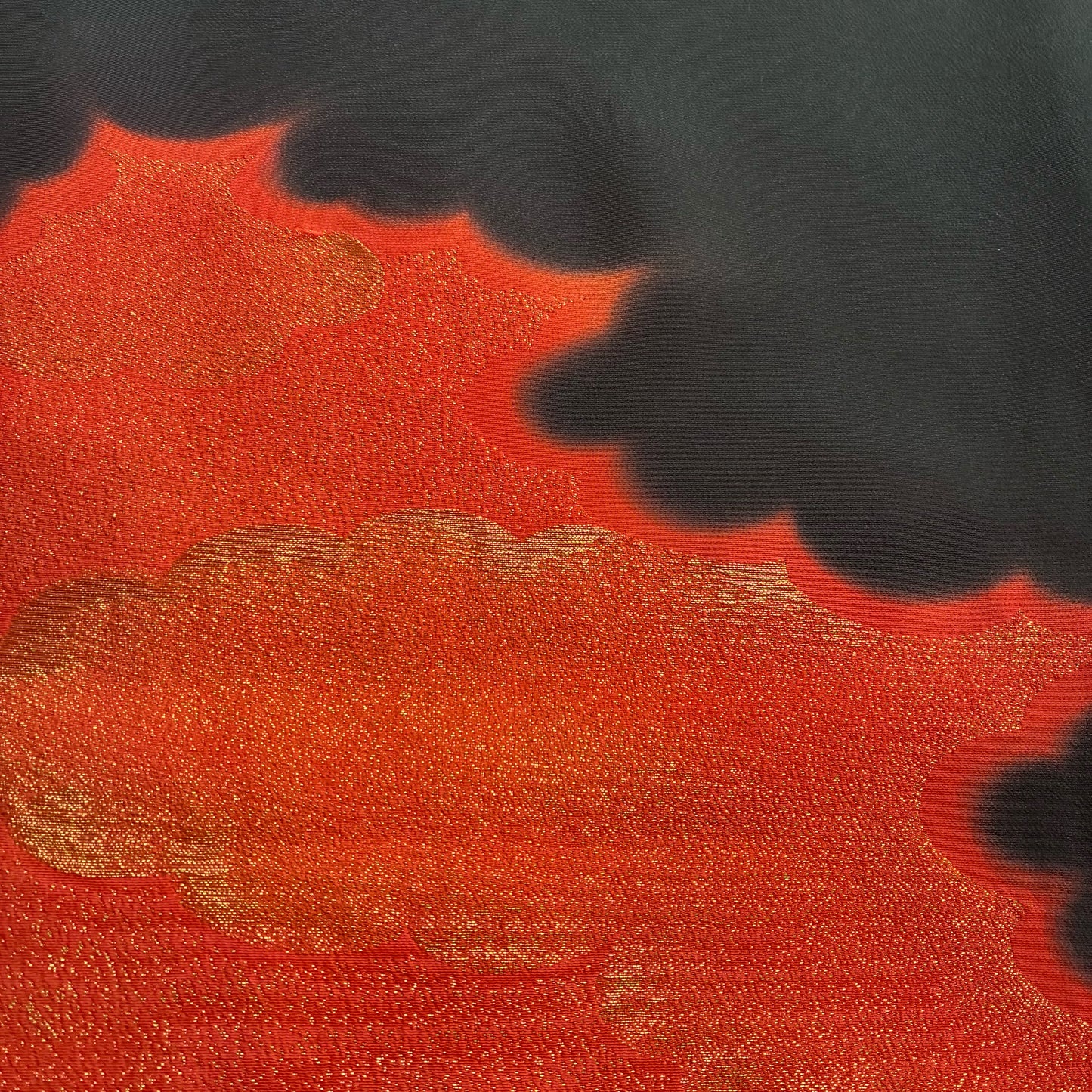 zivun Black Kurotomesode Reconstruction Cushion Cover | Red & Black Gradation Crane Pattern Modern Japanese One-of-a-kind 50x50cm [OLD FLIP]