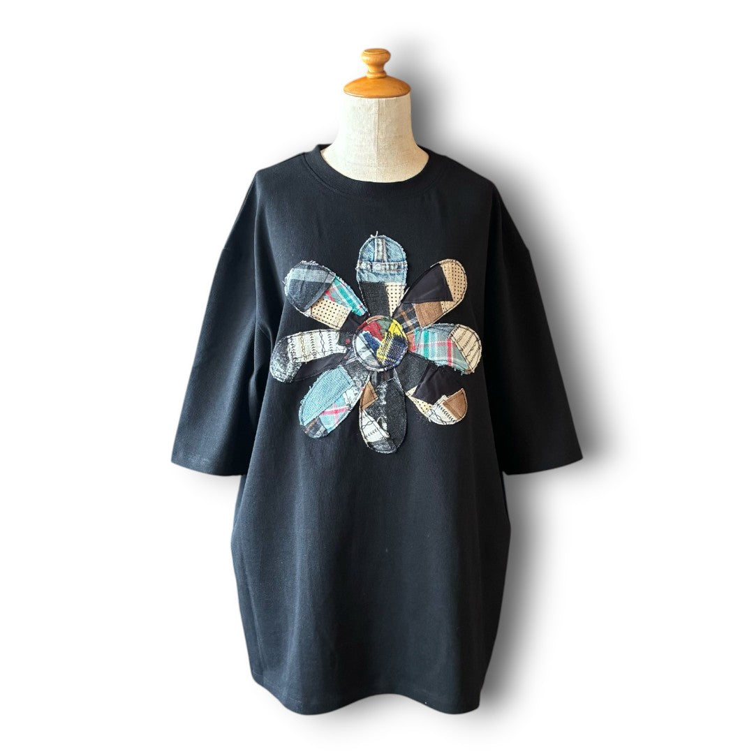 zivun Reconstructed Flower Patchwork T-Shirt | One-of-a-Kind Black Size 0 | OLD FLIP