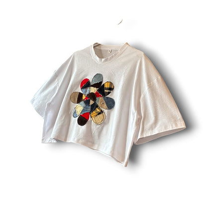zivun Reconstructed Flower Patchwork Cropped T-Shirt | One-of-a-Kind White Tee | OLD FLIP