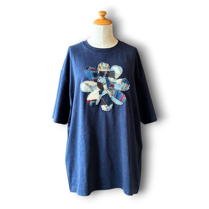 zivun Reconstructed Flower Patchwork Fade T-Shirt | One-of-a-Kind Navy Tee | OLD FLIP