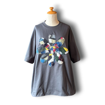 zivun Reconstructed Flower Patchwork T-Shirt | One-of-a-Kind Drawcord Tee Gray | OLD FLIP