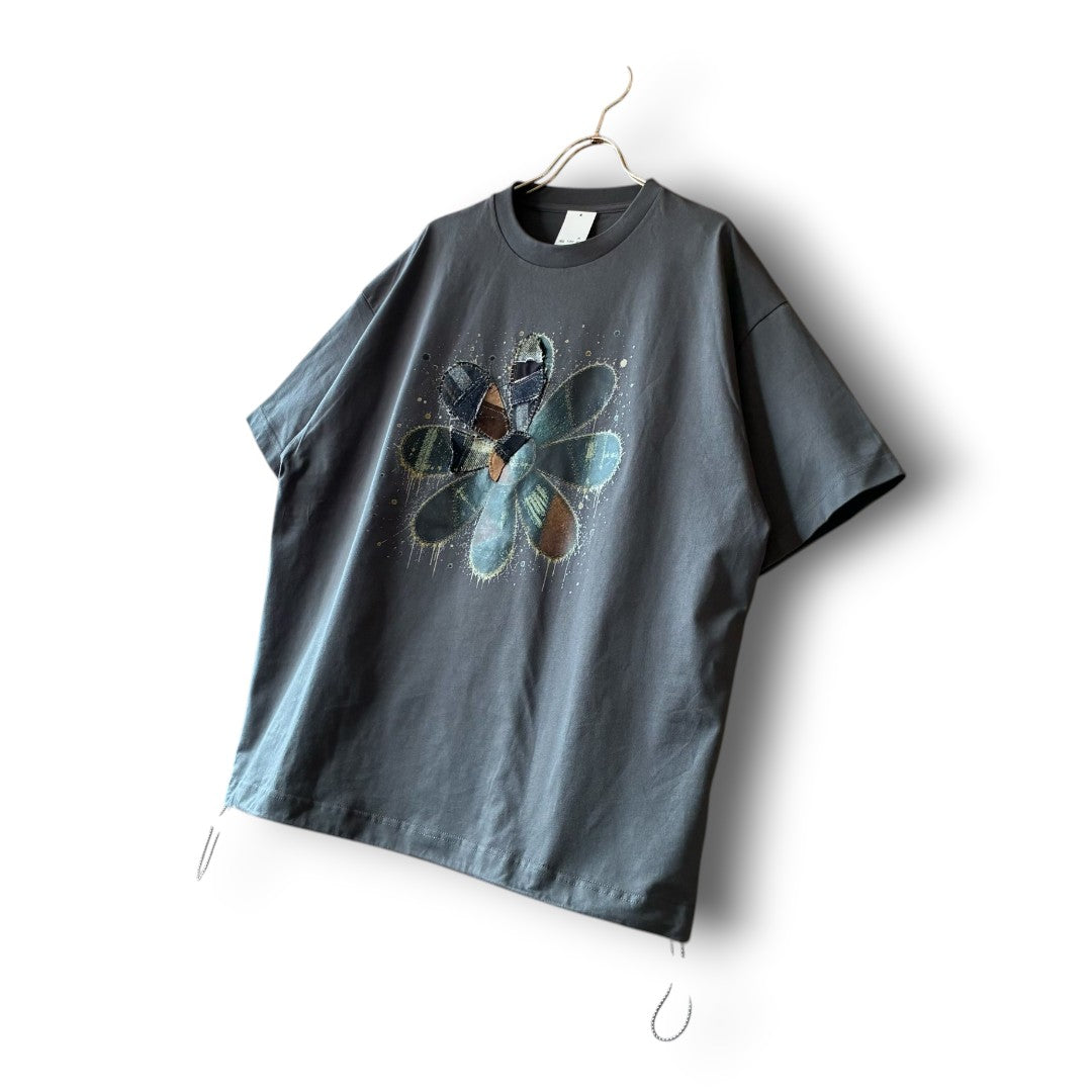 zivun Reconstructed Flower Art T-Shirt | One-of-a-Kind Upcycled Drawcord Tee Gray | OLD FLIP
