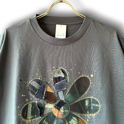 zivun Reconstructed Flower Art T-Shirt | One-of-a-Kind Upcycled Drawcord Tee Gray | OLD FLIP