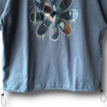 zivun Reconstructed Flower Art T-Shirt | One-of-a-Kind Upcycled Drawcord Tee Gray | OLD FLIP