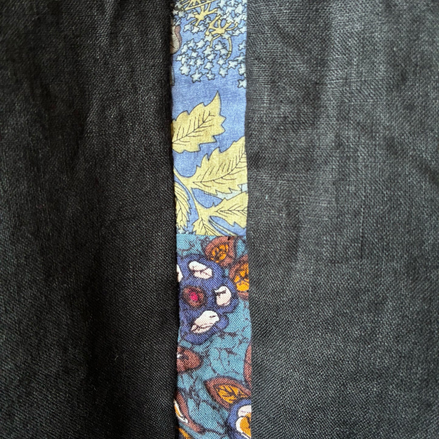 zivun Linen Patch Flower Pullover | Reconstructed Floral Appliqué Oversized One-of-a-Kind | OLD FLIP