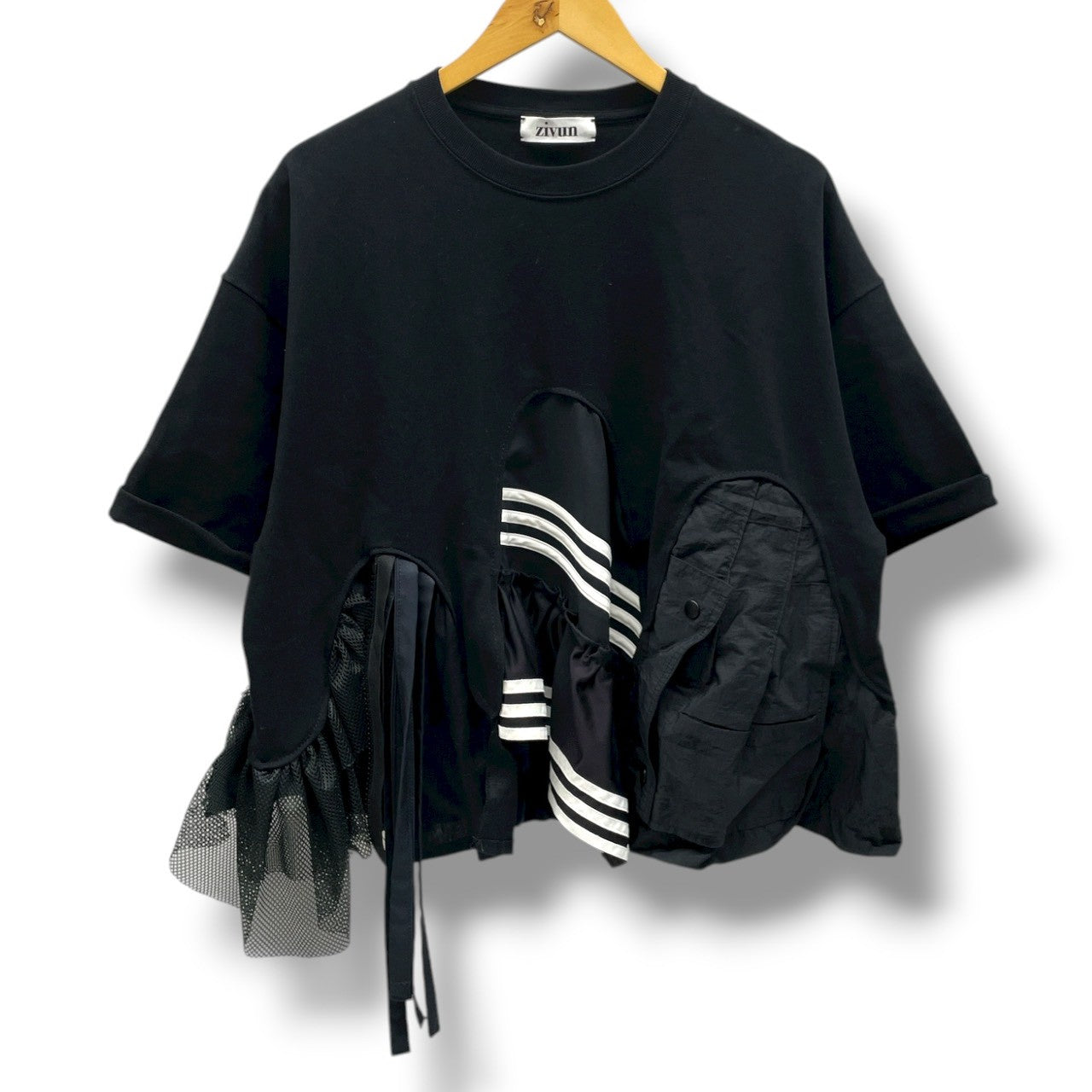 zivun Black Reconstructed T-Shirt | Upcycled Vintage Fabric & Mixed Material Design | One-of-a-Kind Unisex