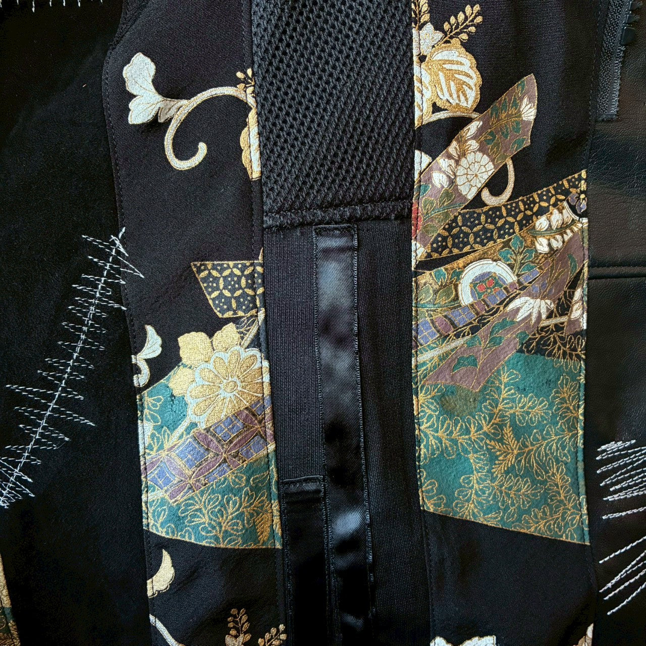 zivun Kurotomesode × Vintage Reconstructed Shirt | Wide Silhouette | Unisex | One-of-a-Kind | OLD FLIP