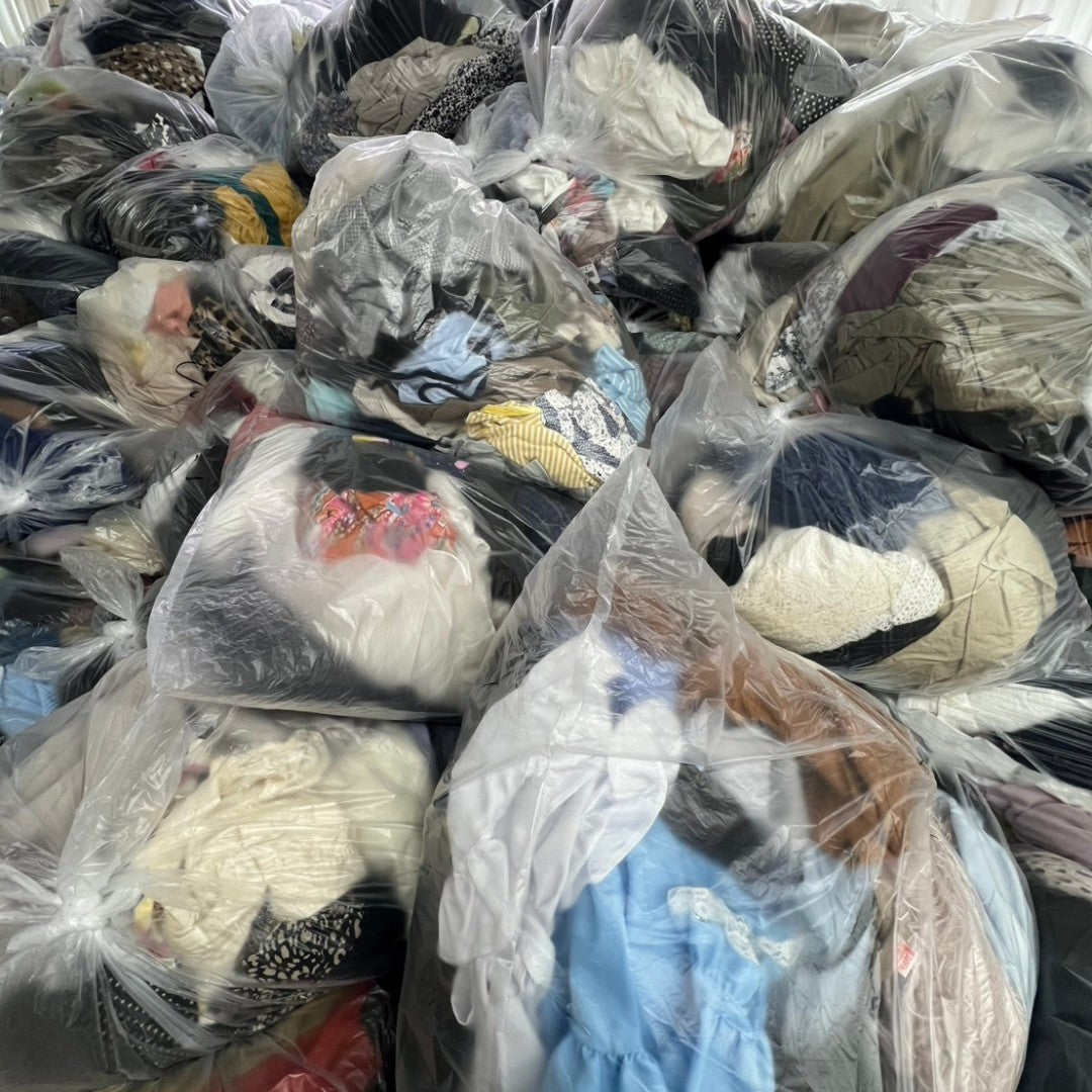 訳アリ古着MIX 春夏物 350kg カゴ台車2台分 リメイク素材用まとめ売り｜レディース 業販向け【OLD FLIP】