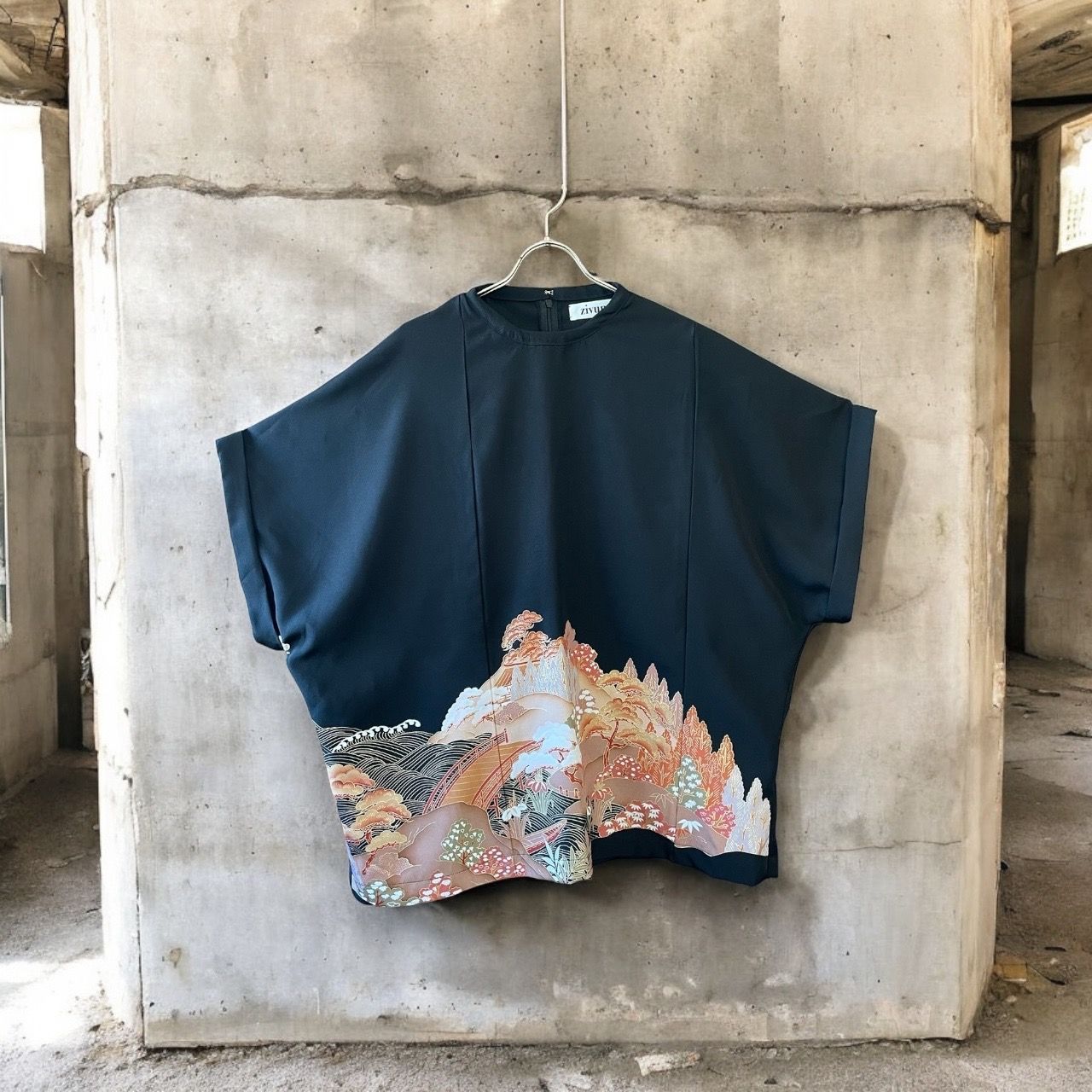 kimono blousse 有明ガーデンrecollect店 ブラウス シャツ 着物 トップス  プルオーバー リメイク remake 黒留袖 kb0011